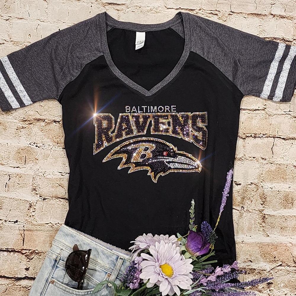 New Baltimore Ravens Bling T-shirt Rhinestone V-Neck T-shirt Women's relaxed fit - Picture 2 of 5